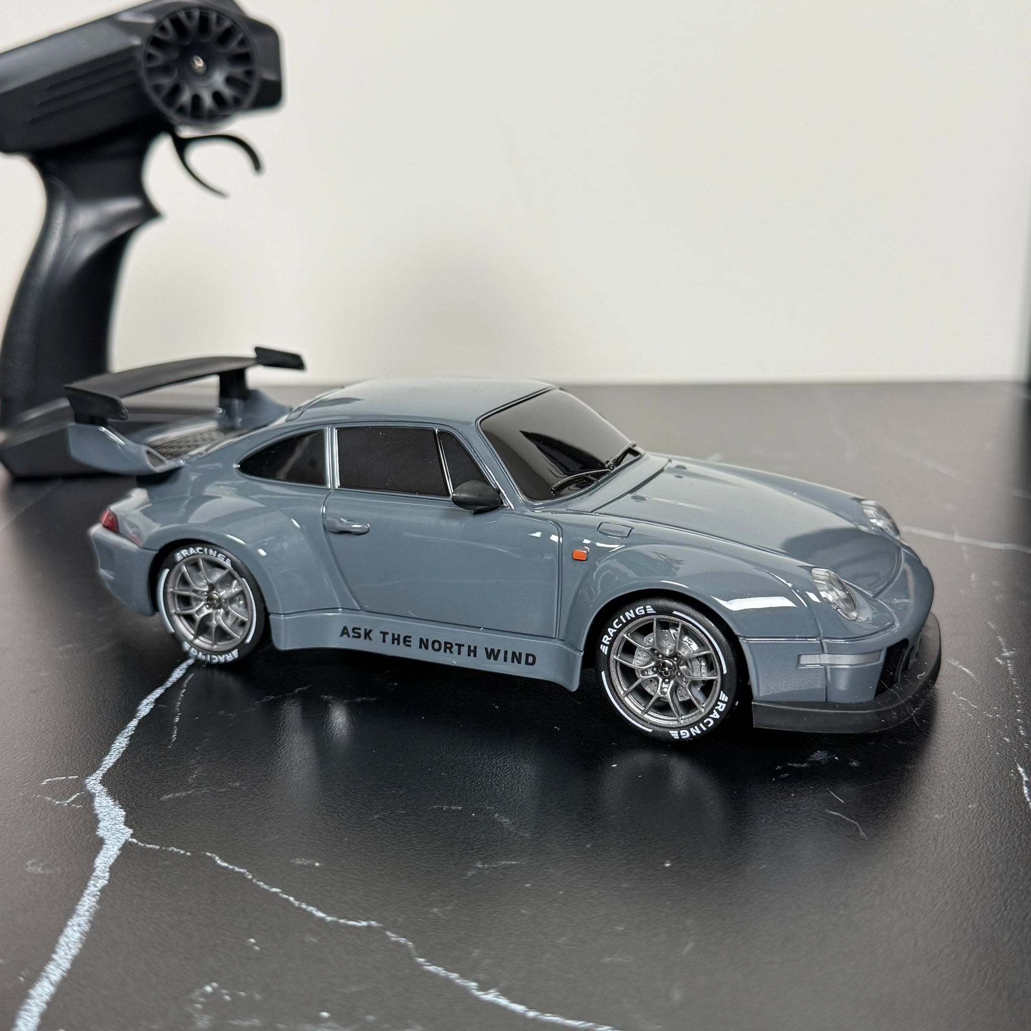 SkidBoiz™ XL German Drifter 1:18